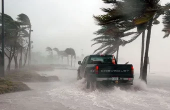 BMKG Jelaskan Penyebab Angin Kencang yang Melanda Jakarta dan Sekitarnya BMKG Jelaskan Penyebab Angin Kencang yang Melanda Jakarta dan Sekitarnya