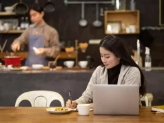 Cara Setting Laptop Agar Tidak Cepat Panas Saat Kerja di Cafe (Tips WFC) Cara Setting Laptop Agar Tidak Cepat Panas Saat Kerja di Cafe (Tips WFC)