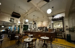 Ngopi Asik di Jakarta Selatan: 7 Coffee Shop yang Wajib Dicoba Ngopi Asik di Jakarta Selatan: 7 Coffee Shop yang Wajib Dicoba